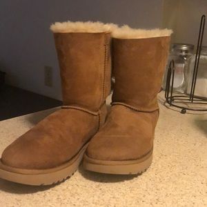 Bailey bow chestnut ugg
